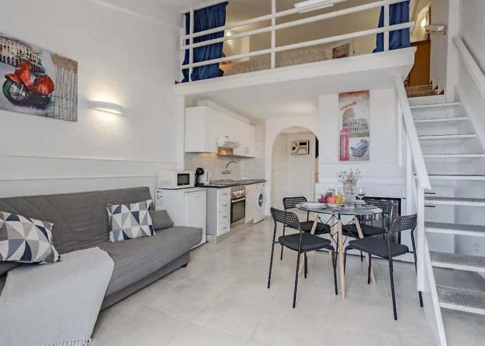 Parque Margarita Sea View Апартаменты *